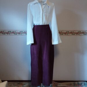 Falda morada VALENCIA L